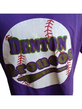True Vintage T-shirt Large Single Stitch Texas Baseball Denton Broncos Purple